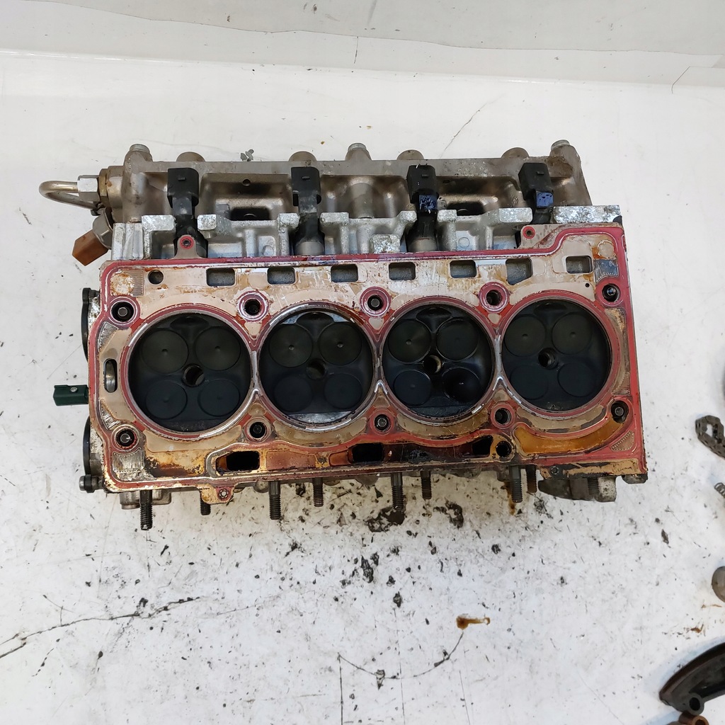 фото №15, Skoda rapid 1,4 tsi головка двигателя валы защита распределительного вала 03c103358bf