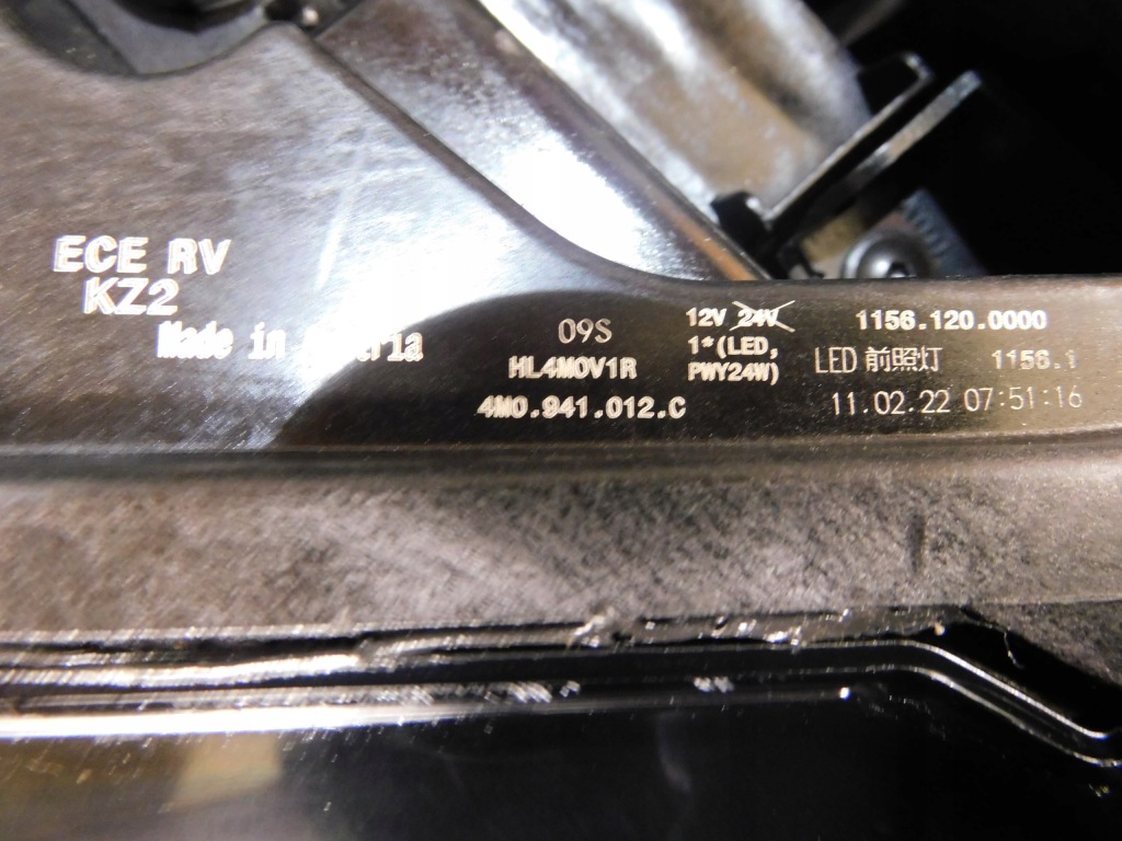 Audi q7 4m рестайлінг  s line перед бампер фари капот ремінь led ксенон Зі Шроту