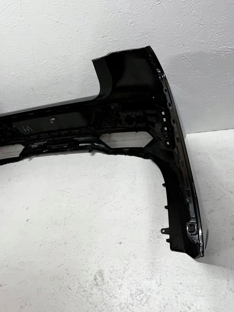 Бампер задний задний  bmw 7 i7 g70 2022 - оригинал  8081510 в Украине