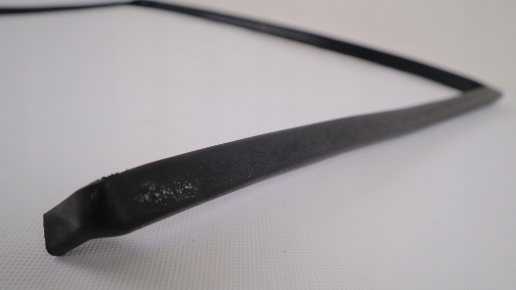 фото №5, Land rover discovery sport l550 прокладка двері ліва задня