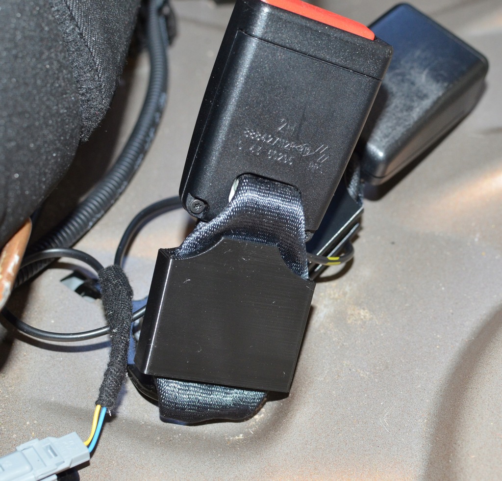 фото №8, Усилитель гнездо ремней dacia sandero 3 / stepway