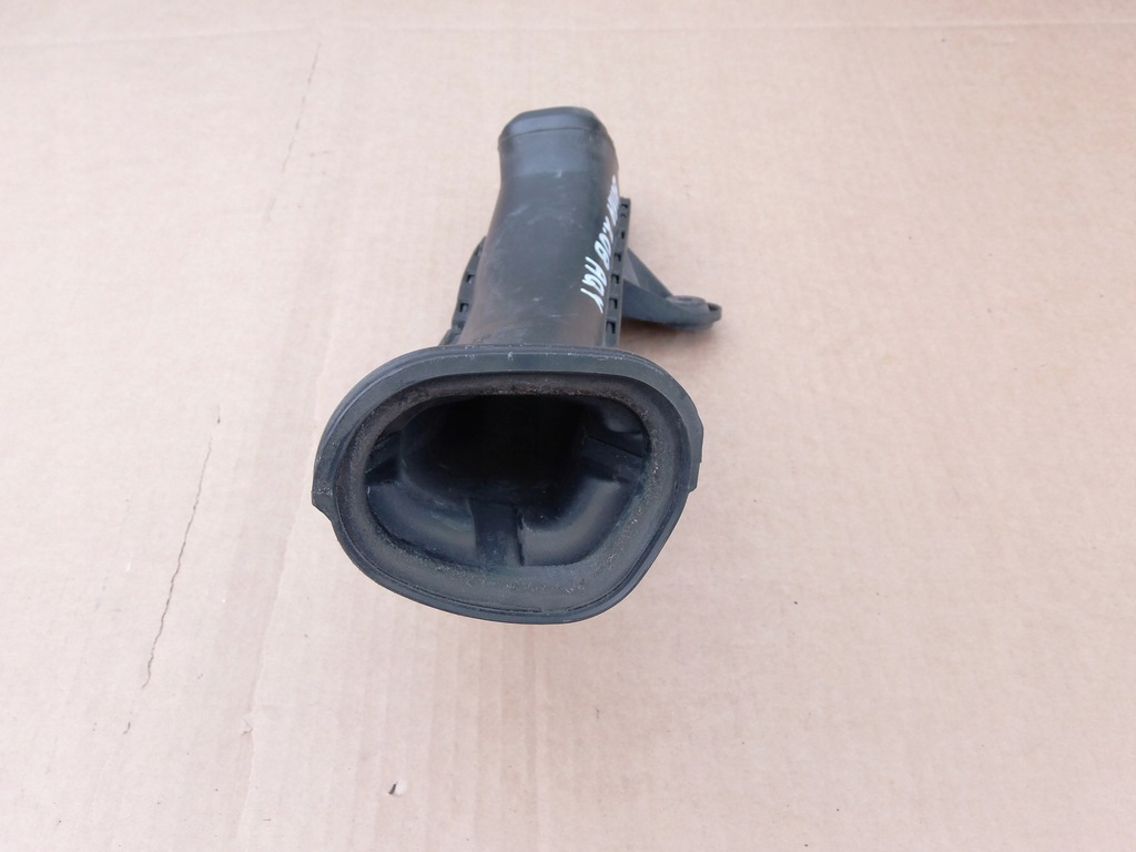 фото №5, Труба воздухозаборник воздуха vw bora golf iv 1j0129609