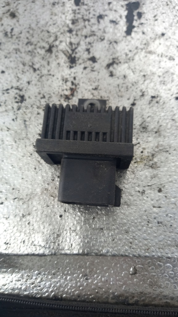 фото №1, Реле свічка розжарювання volvo v40 03r hb