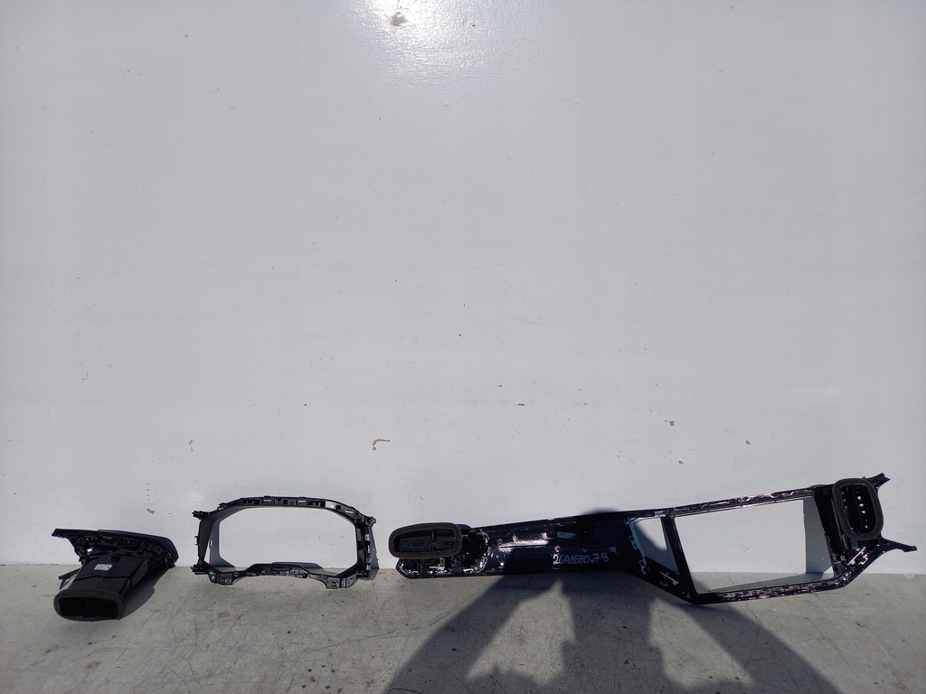 фото №4, Элементы декоры консоли vw t-roc 2ga858079