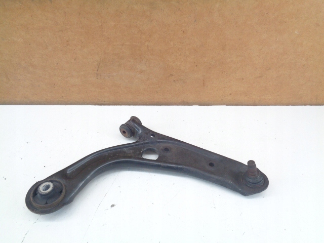 фото №1, Panda iii 3 рычаг правый перед