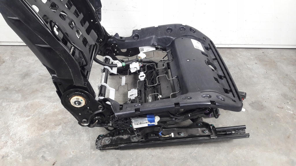 фото №8, Tesla x сиденье каркас сиденье правый перед