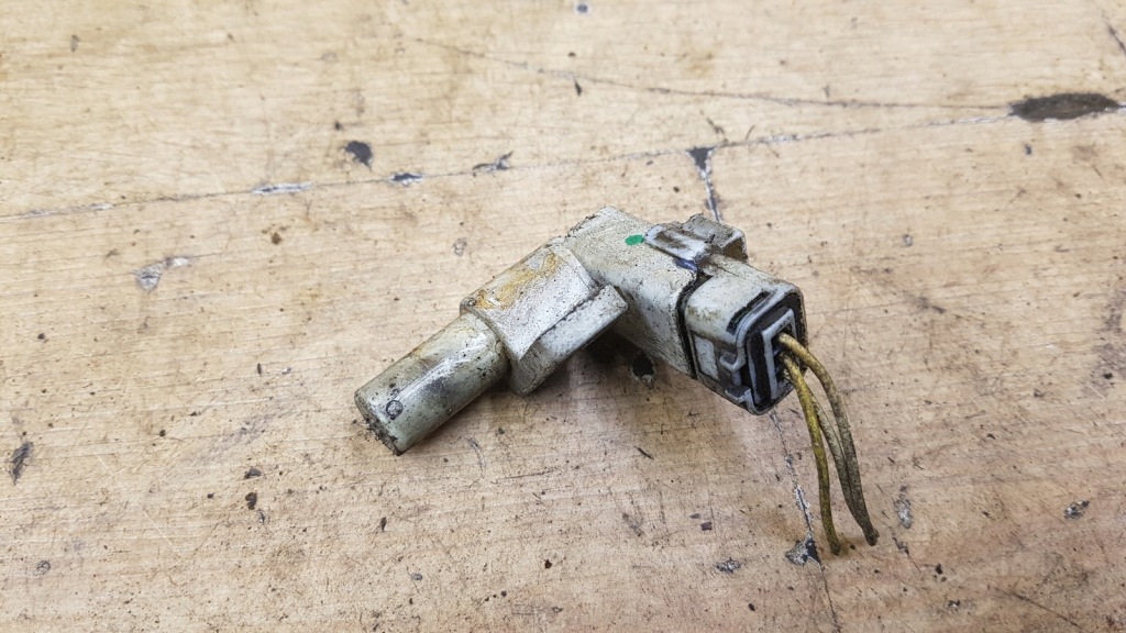 Купити Датчик вала розподільного валу peugeot 807