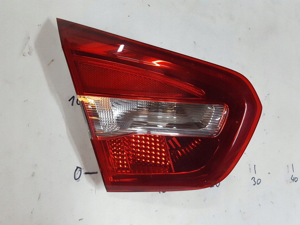 фото №1, Mercedes gla w156 x156 13-16 лампа крышки левая задняя