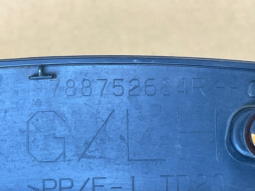 фото №4, Молдинг крила лівий задня renault kadjar