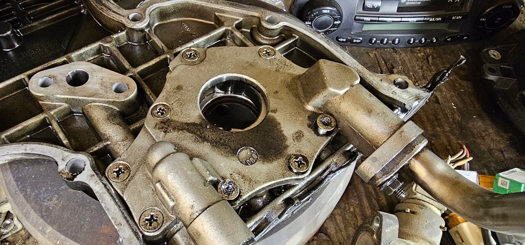 фото №16, Hyundai i20 1.4 crdi корпус распределительного вала насос масла d4fc 2008-