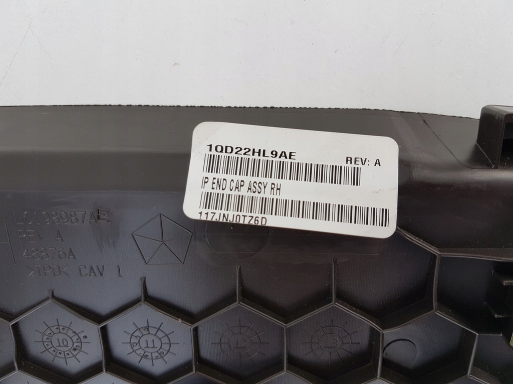 фото №5, Захист панелі консолі права lancia thema 300c 11-