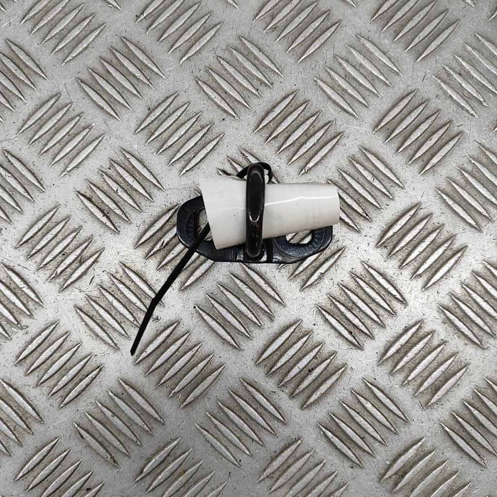 фото №1, Renault twingo ii 2008 засов замка дверь задних