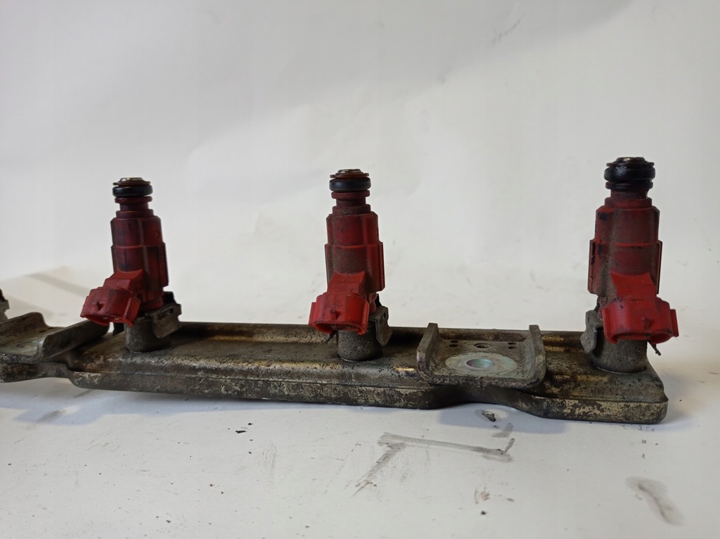 фото №6, Молдинг впрыскная nissan primera 1.8 16v 166009f600