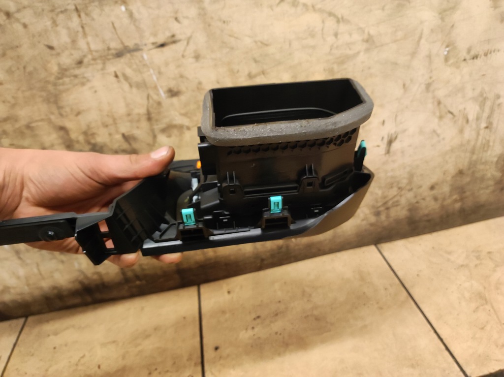 фото №9, Рамка dekor решётка обдув спидометра приборы explorer vi 6 eu