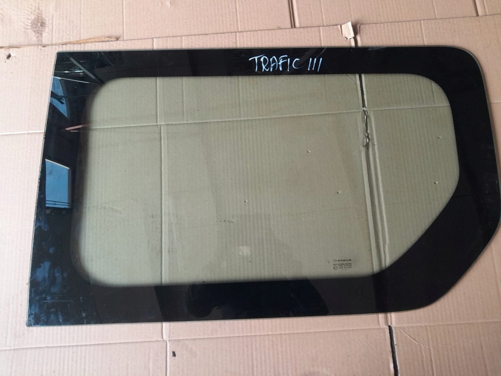 Купить Renault trafic iii стекло боковая левая