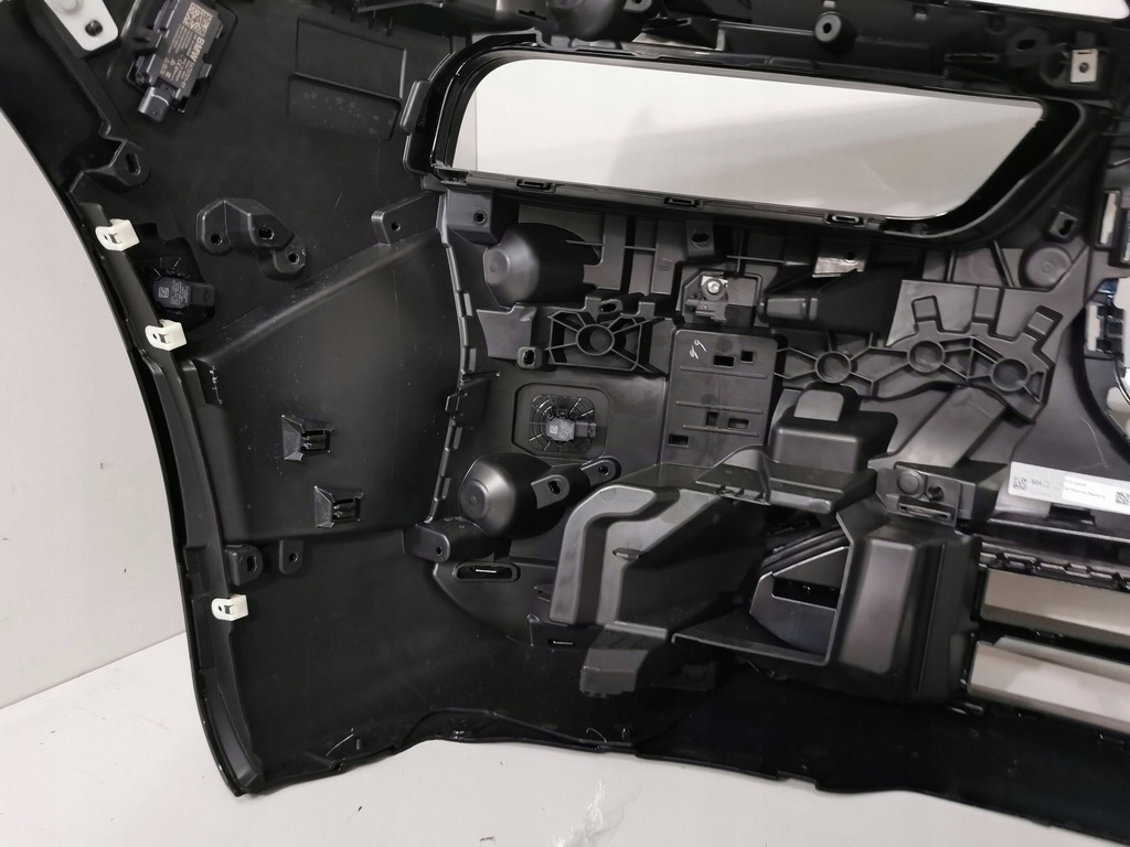 фото №15, Bmw 7 g70 2023 бампер передній