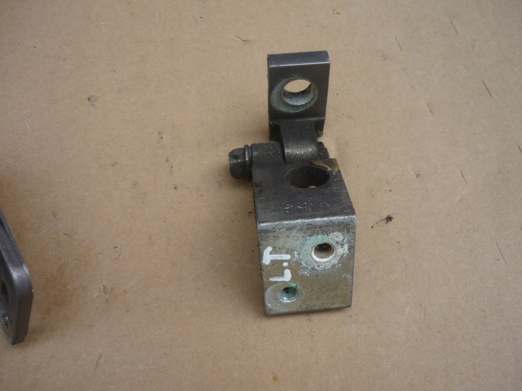 фото №9, Петля левый задняя верхний + нижний seat altea, leon ii 6q4833411 5p0833401a