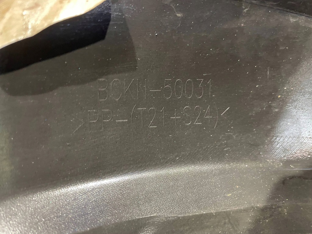 фото №9, Mazda 3 bp 4 iv 19- hb бампер перед передній решітка радіатора решітка