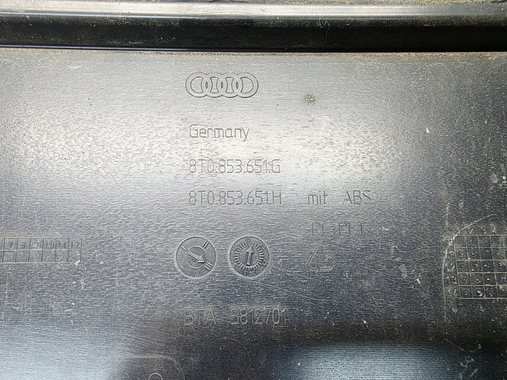 Решітка радіатора решітка  радіатора audi a5 8t рестайлінг  чорний 8t0853651g Доставка