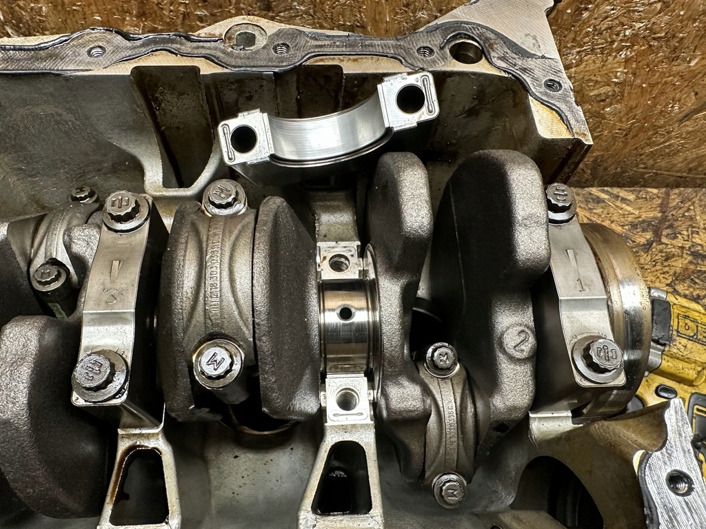 фото №13, Блок двигателя dół wał поршни 1.2 thp 10xvaz hn05