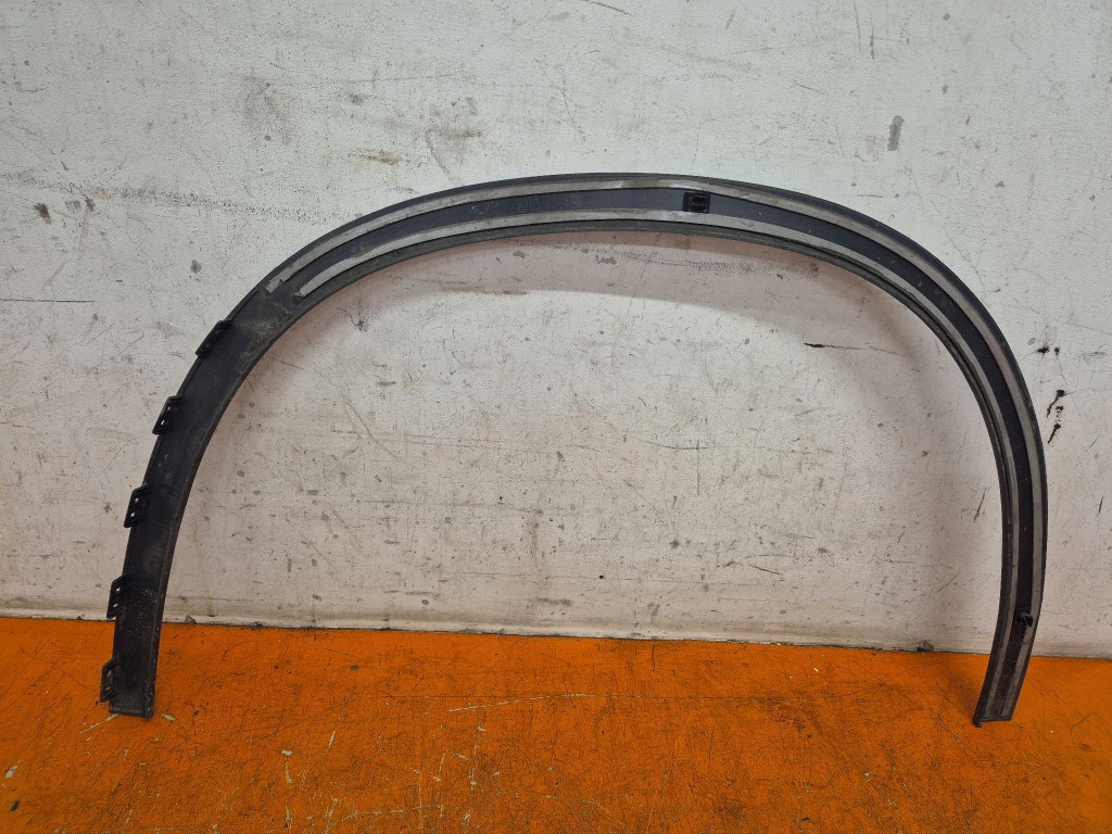 Mercedes gla 156 13-19 молдинг крила передня перед правий a1568852422 в Україні