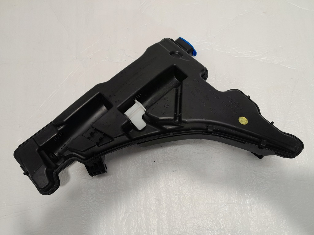 Купить Audi a4 b9 рестайлинг  бачок жидкость омывателя 8w0955451l