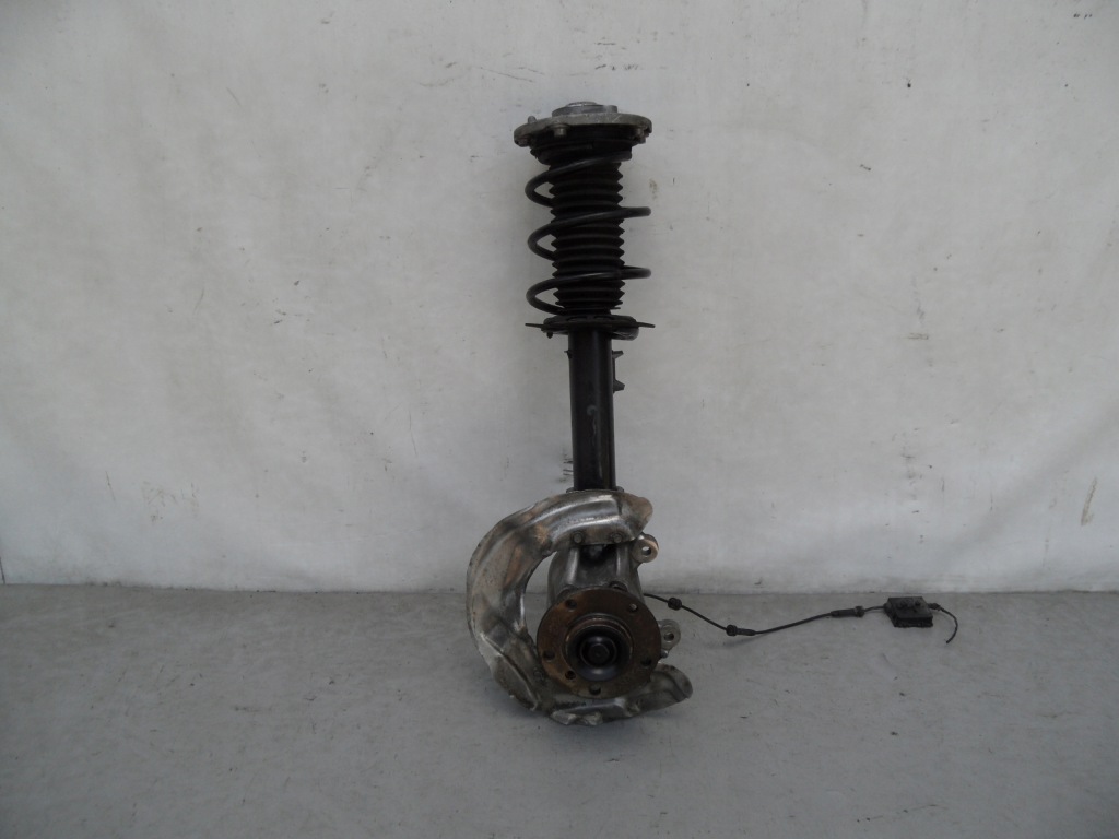 фото №1, Mcperson лівий поворотний кулак bmw 1 f20 f21