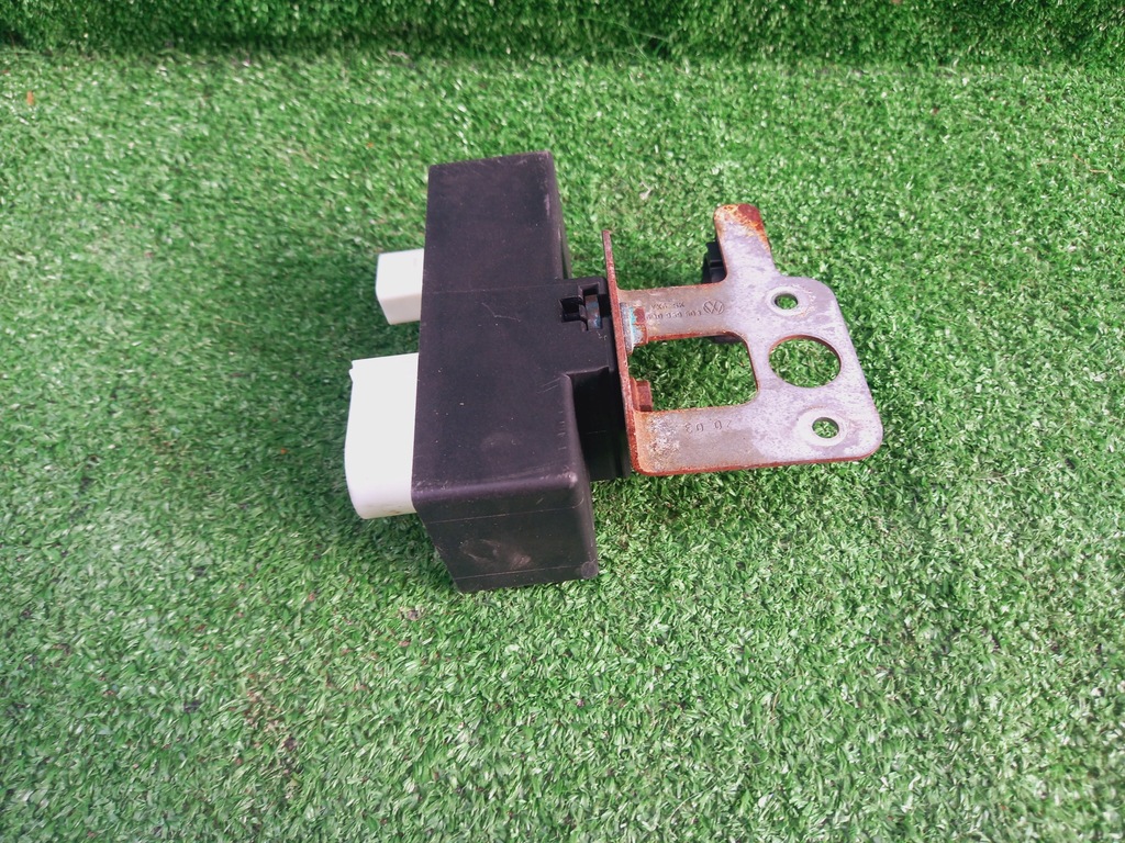 фото №6, Vw polo iv 9n 01-05 1.2 awy gsh модуль реле блок управления вентиляторов