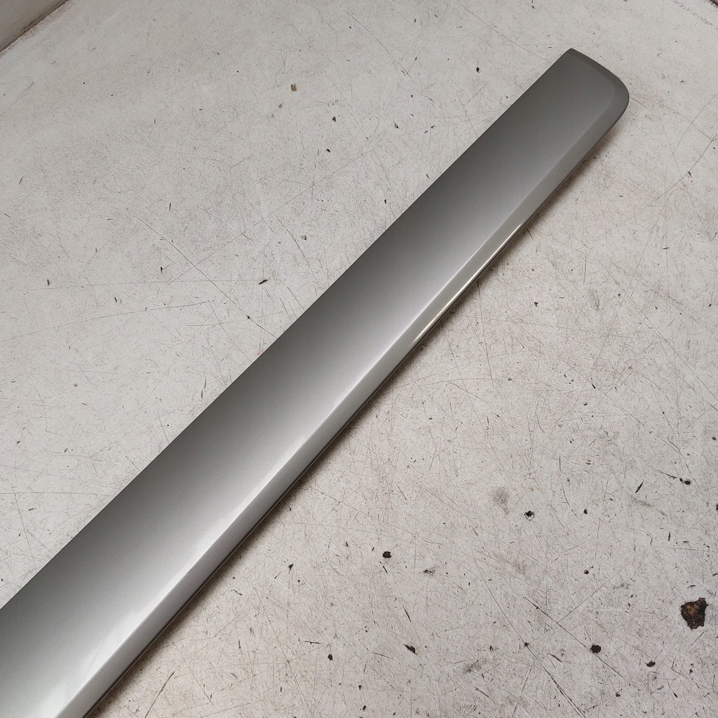 фото №7, Volkswagen passat b7 usa рамка радіо молдинг панель приладів середня 561857212d