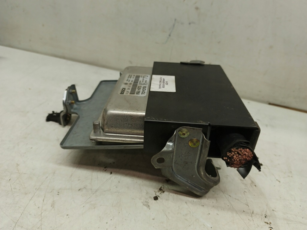 Купити Насос abs toyota corolla