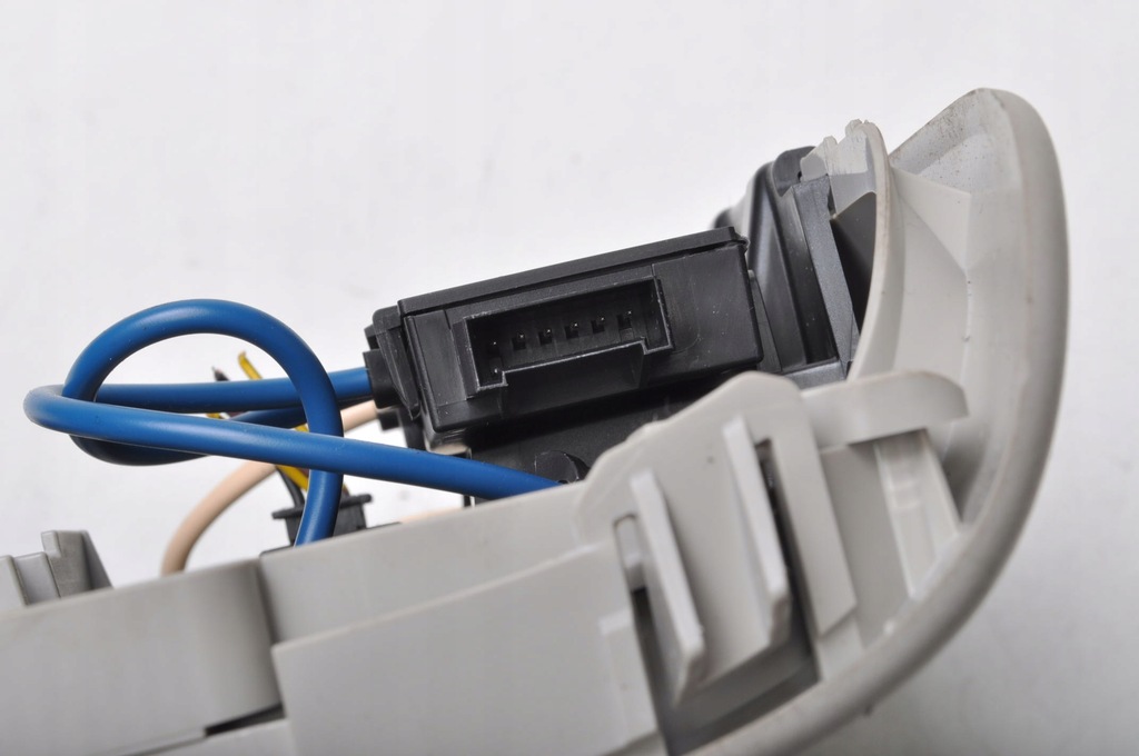 фото №11, Opel insignia ii b освещение лампа кабины салона 39117379