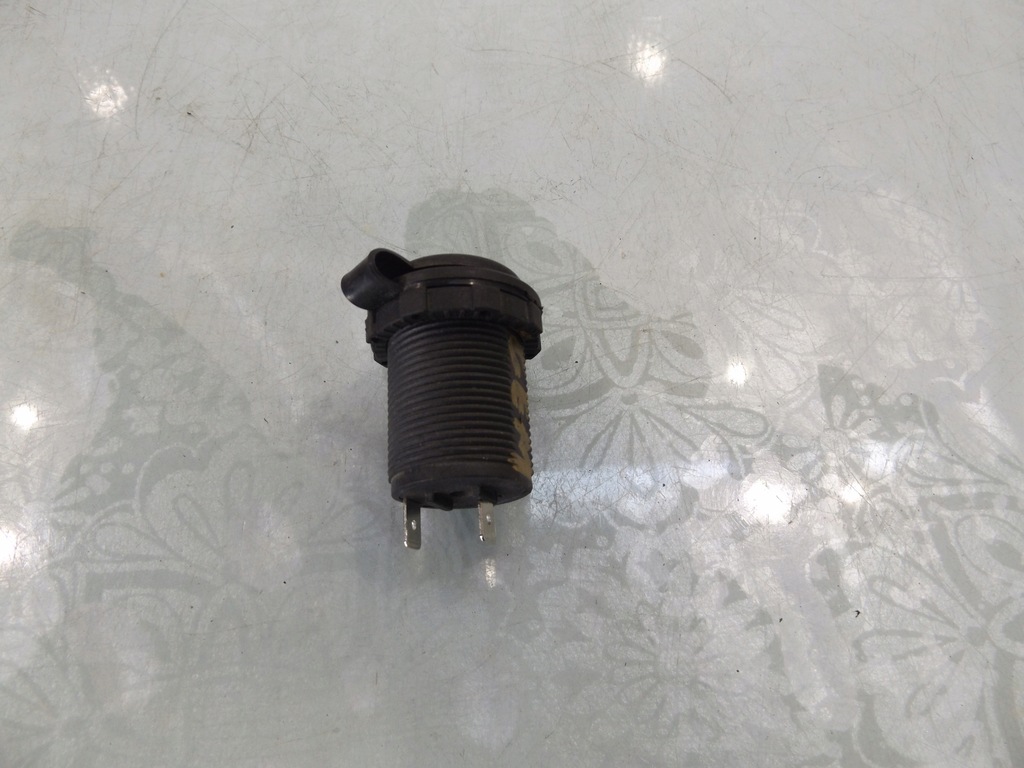 фото №2, Gem e2 разъём прикуривателя