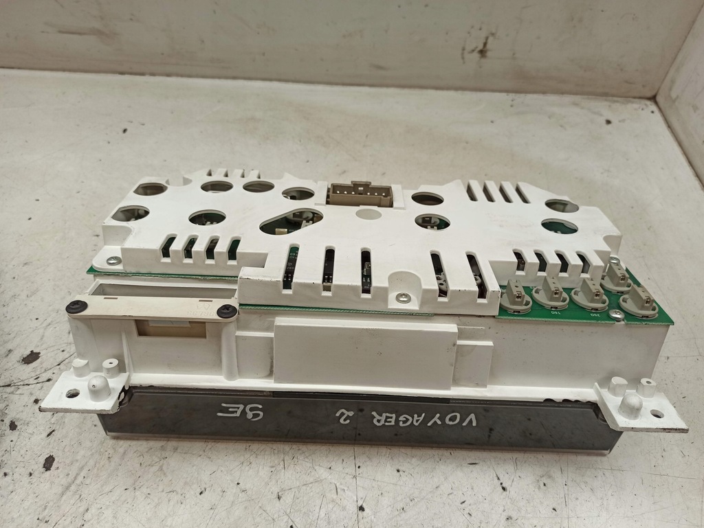 фото №8, Chrysler voyager 2.5 счетчик obrotomierz 4437782 4437773