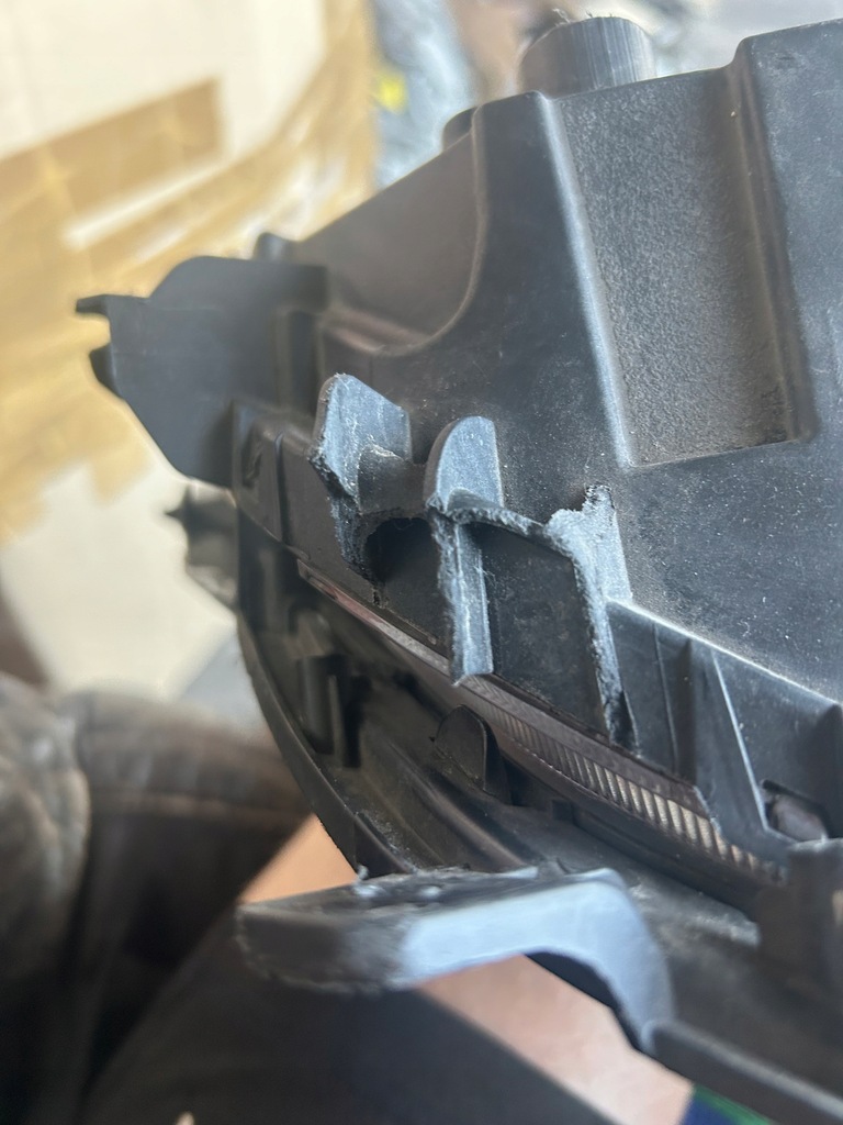 фото №5, Kia niro i противотуманная фара правый drl рамка