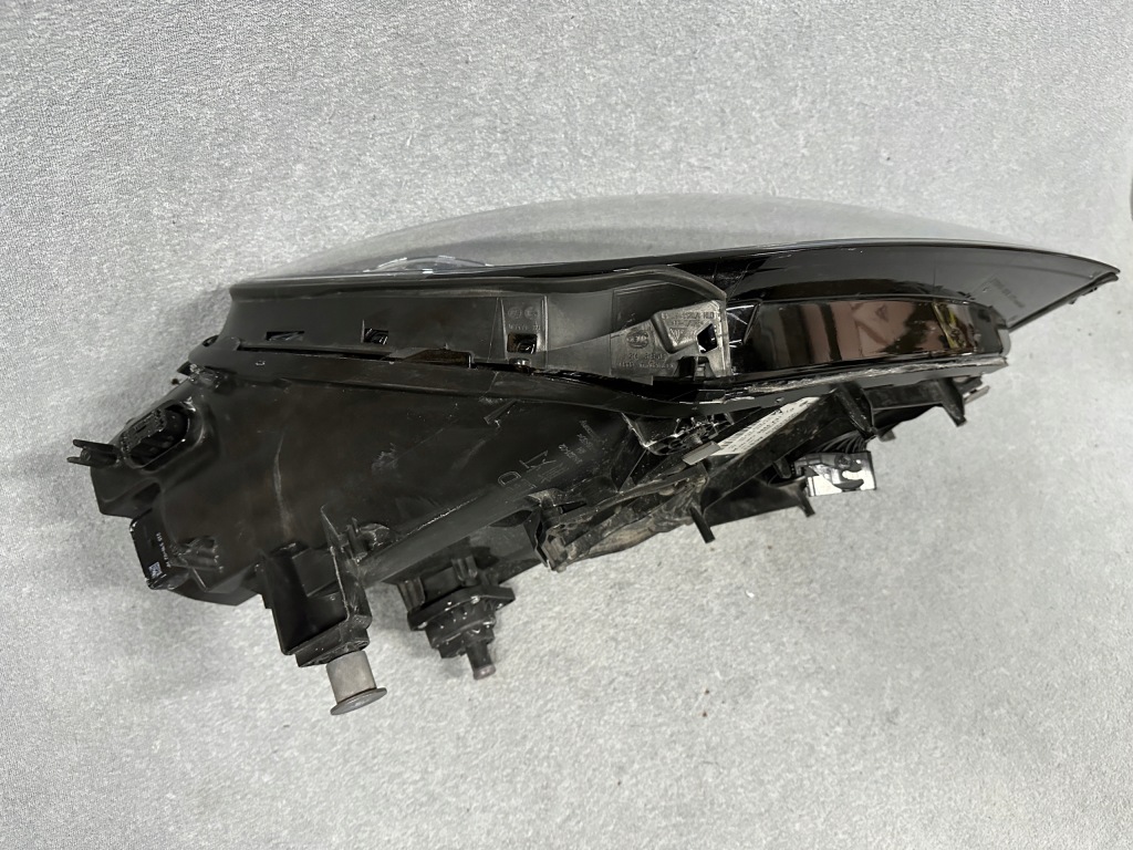 Фара porsche cayenne full led matrix 9y0941036j правий оригінал європа в Україні