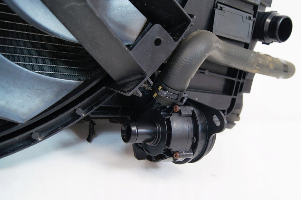 фото №10, Комплект радиатор вентилятор range rover evoque 2.0