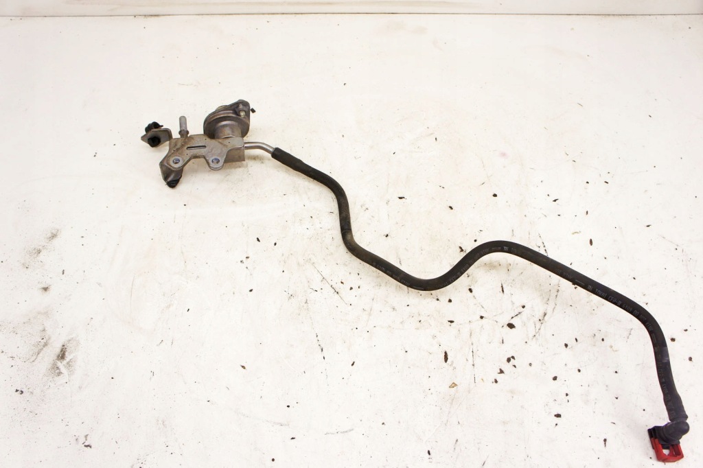 фото №1, Le308 infiniti q50 3.0i шланг топлива