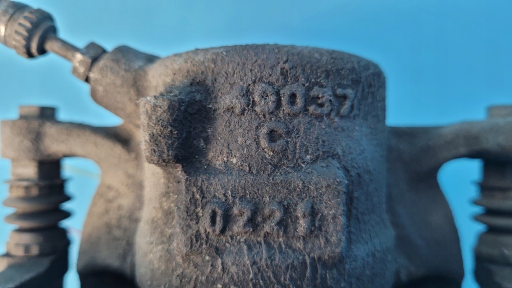 Bmw 2' f44 218d gran купе 21r суппорт тормозной левый перед 49037c Недорого