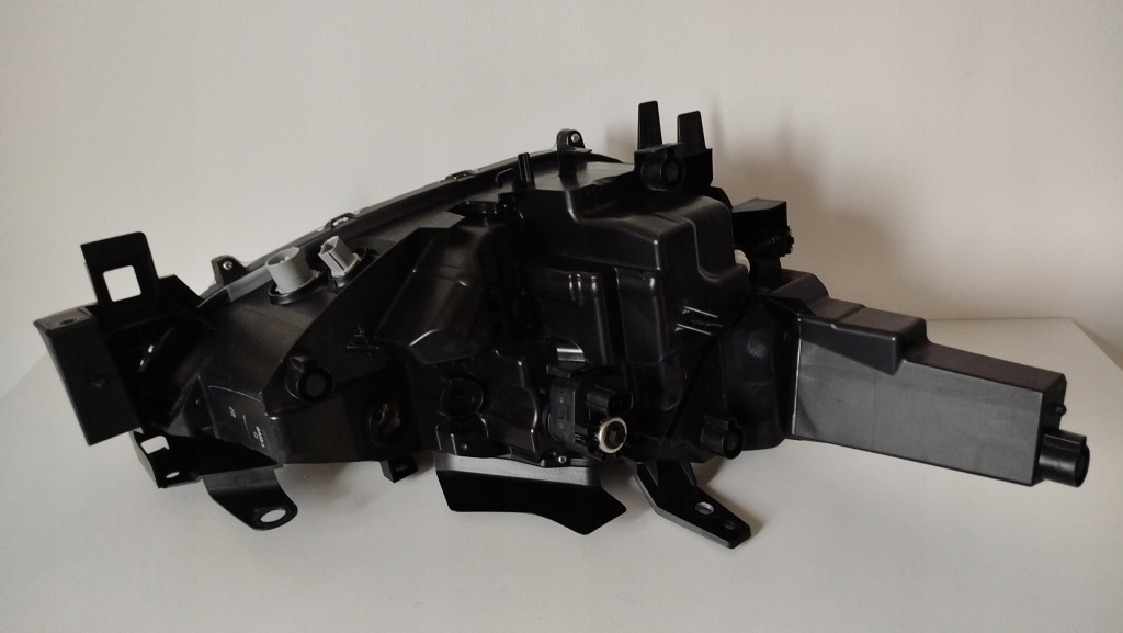 Фара ліва перед mazda cx5 cx-5 2 full led поворотна 2017-21 cała гарний стан америка Київ