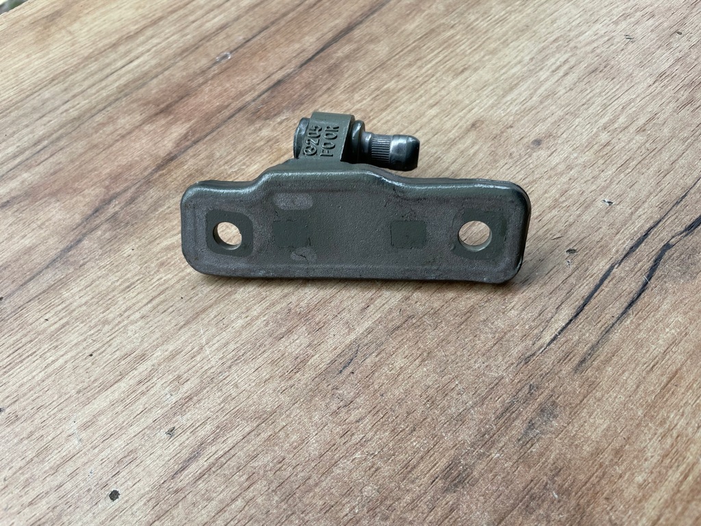 фото №4, Mercedes c-klasa w205 петля дверь правый перед