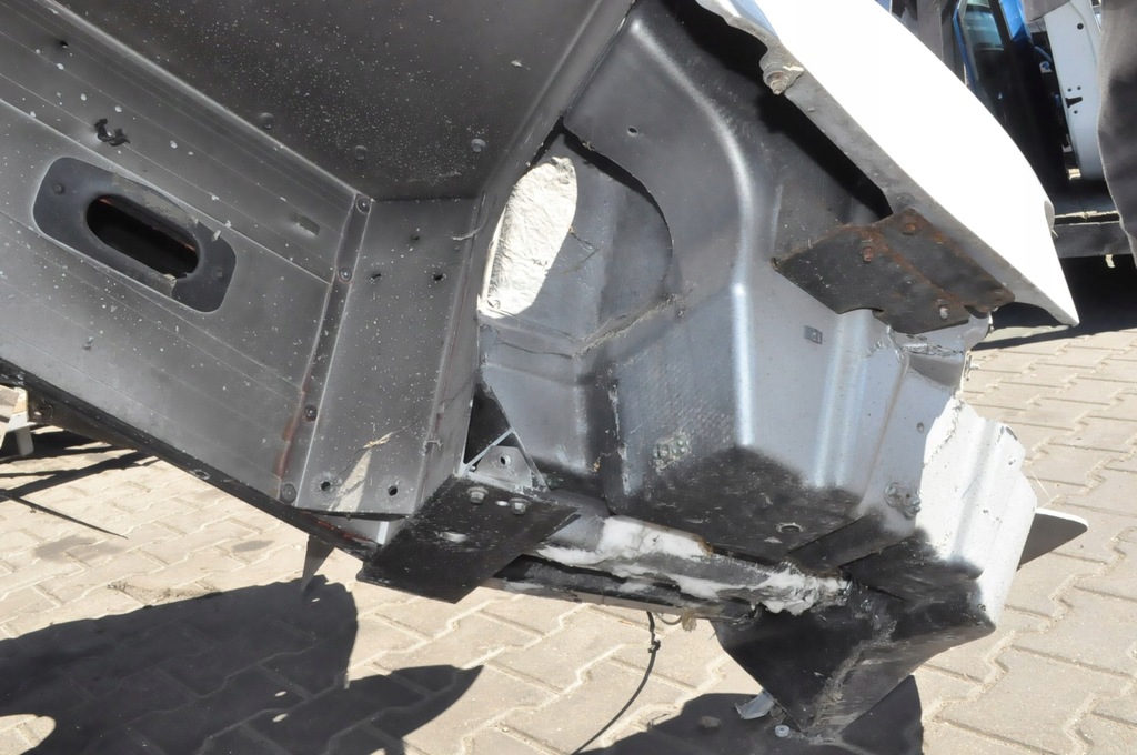 фото №14, Aston martin vanquish i vantage 2004r чверть крила лівий задня задній