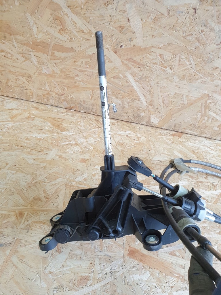 фото №5, Ford b-max домкрат перемикання передач троси