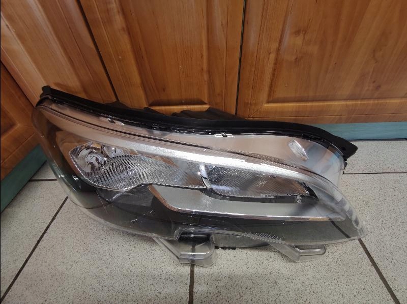 фото №5, Лампа передняя перед peugeot traveller expert 16-