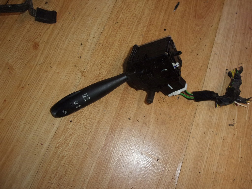 фото №1, Hyundai i10 i перемикач комбінований світла lift