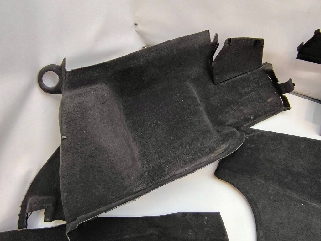 Обшивка багажника audi купе 000 Недорого