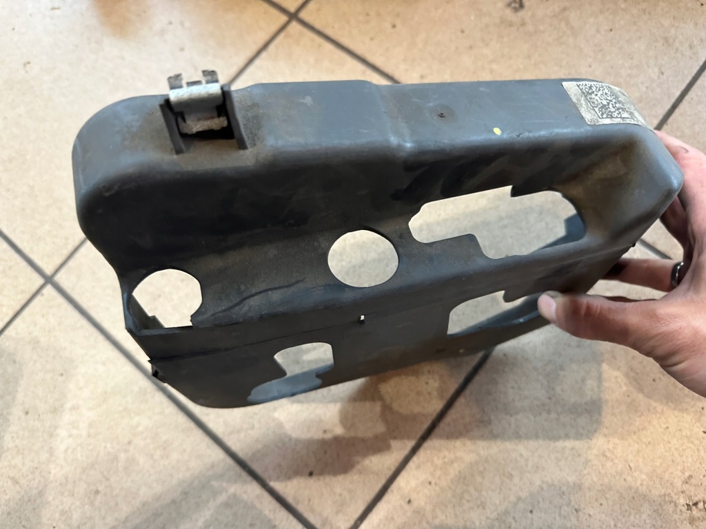 Купити Mercedes b klasa w246 a w176 корпус накладка пластикова ремінь розподільного валу 1,5