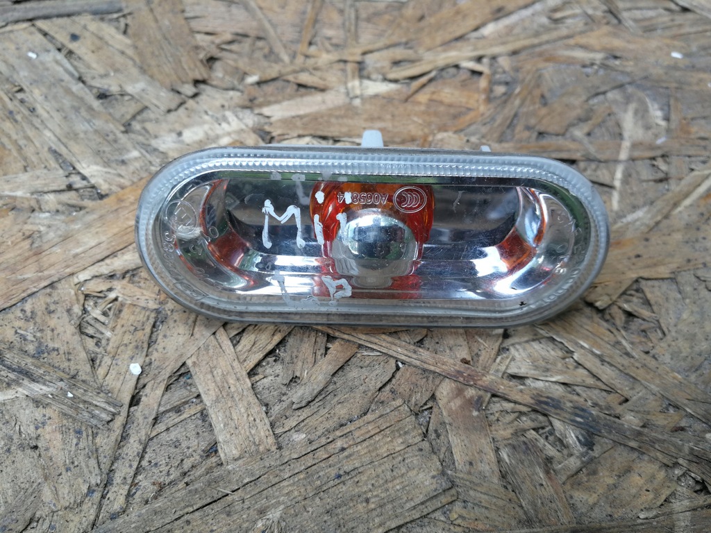 фото №1, Поворотник крила seat mii 1.0 2017