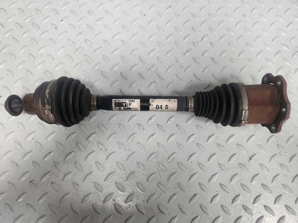Купити Audi a4 b8 2.0tfsi quattro ośnapedowa półośka 8k0407271p