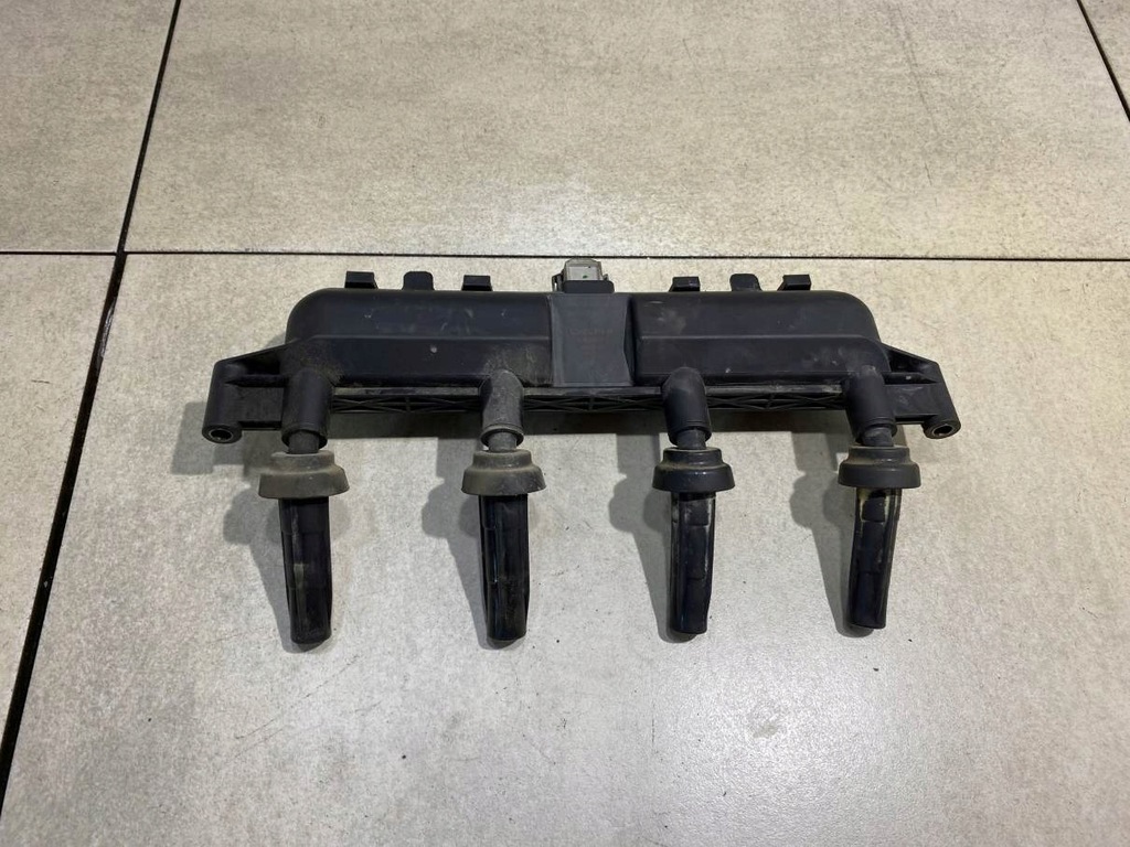 фото №1, Катушка зажигания peugeot 206 1.1 ce20011