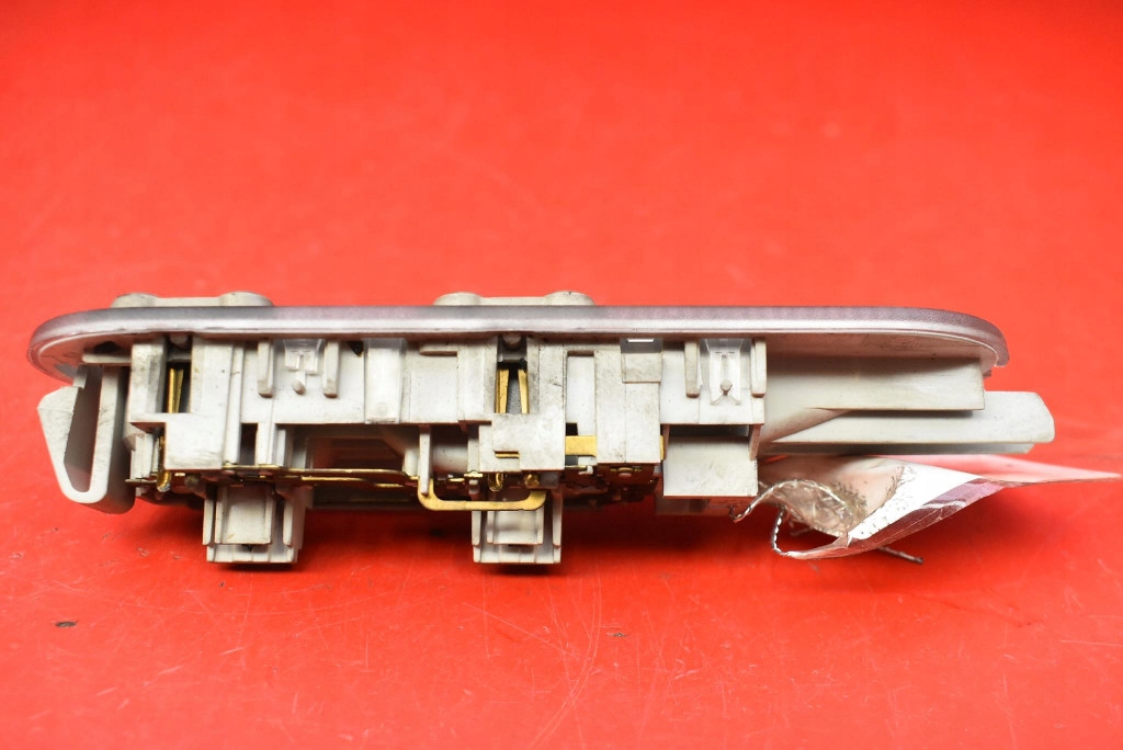 фото №5, Лампа освітлення салону перед 8200073231 renault modus 1 i 04-07